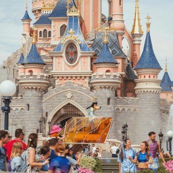 Cinderella's castle at Disney World with people in front.